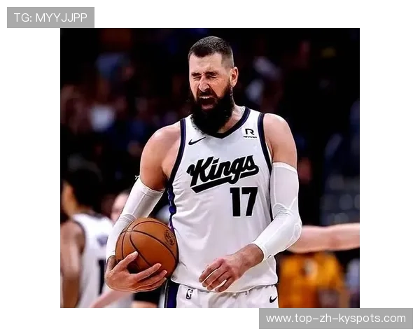 瓦兰丘纳斯背身强吃动作迅猛